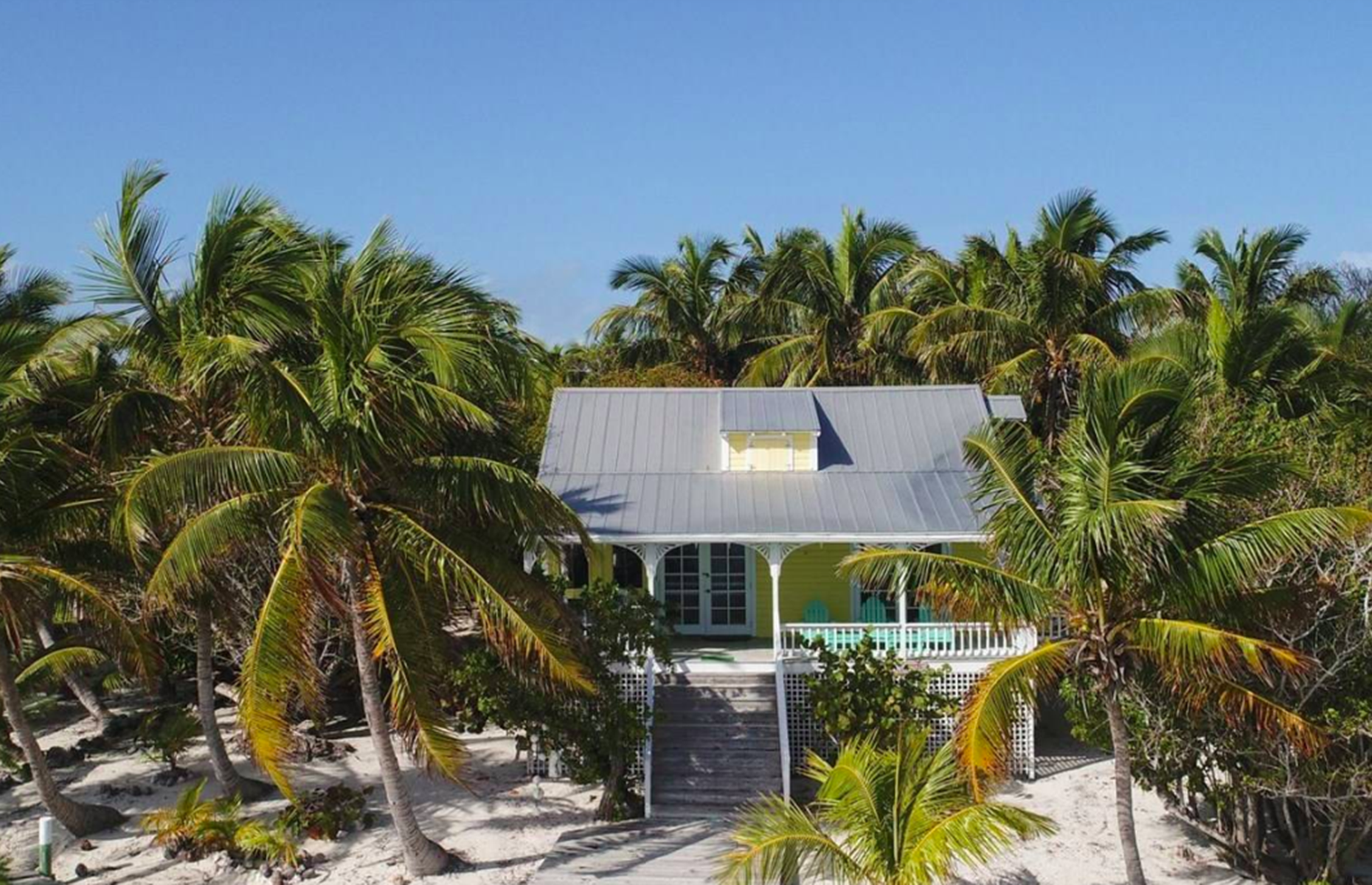 Tropical beachfront cottage, Lubbers Quarters, Bahamas